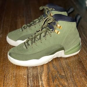 Jordan retro 12 army green